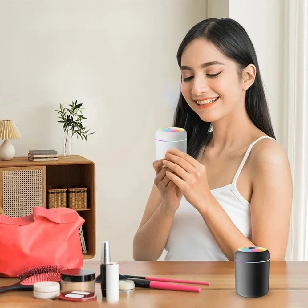 USB Car Humidifier & Aroma Diffuser – 180mL with LED Light